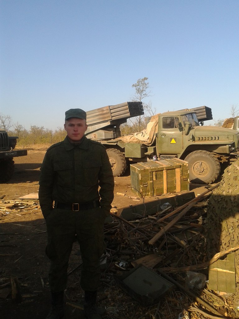 MLRS BM-21 Grad with the 200th Brigade's yellow equilateral triangle on the doors. Archive / Original